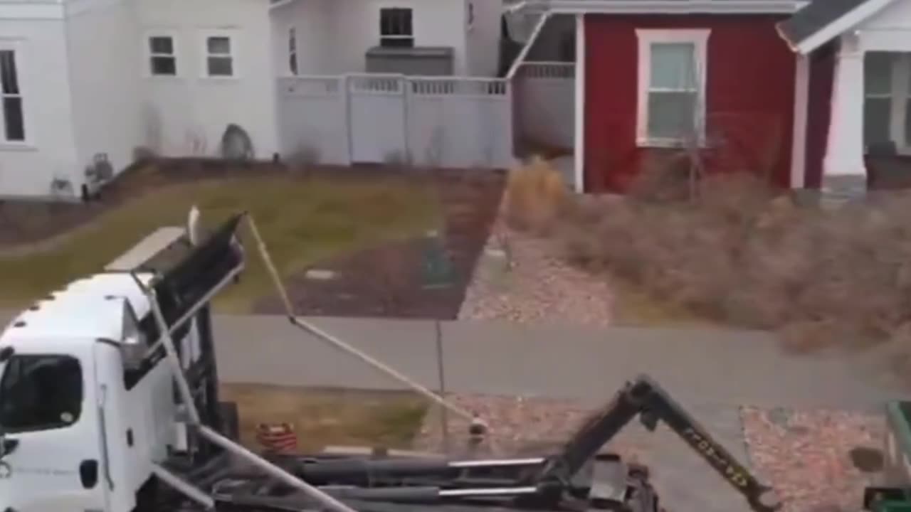 Thousands of Tumbleweeds Take Over Utah Town