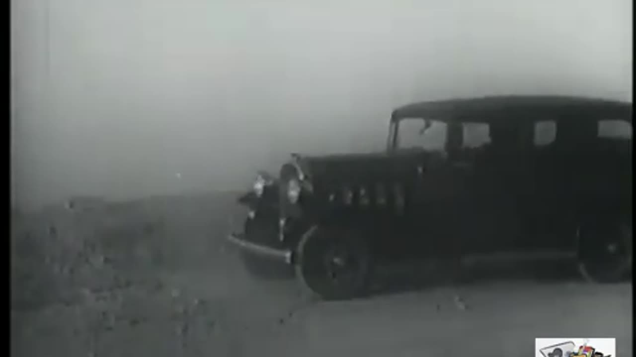"The Hurricane Express" (1932 Serial) with John Wayne & Shirley Grey
