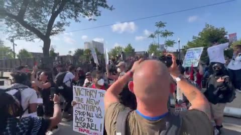 INSURRECTION!! Hamas Protestors Breach DNC Perimeter Fence