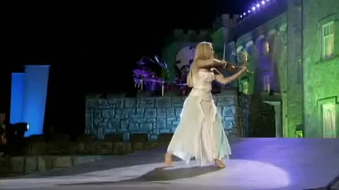 Máiréad Nesbitt Granuaile's dance A new Journey