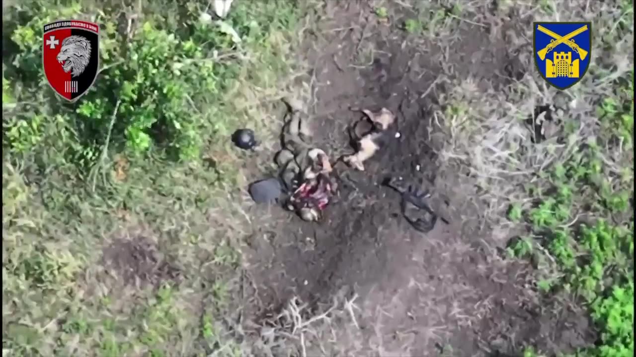 Ukrainian 63rd OMBr blowing up a Russian APC