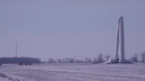 Wind Turbine Collapses in Chatham- Kent (Old but GOLD)!