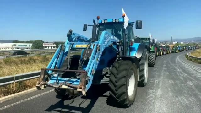 Disgruntled Italian Farmers Revolt Against the Government