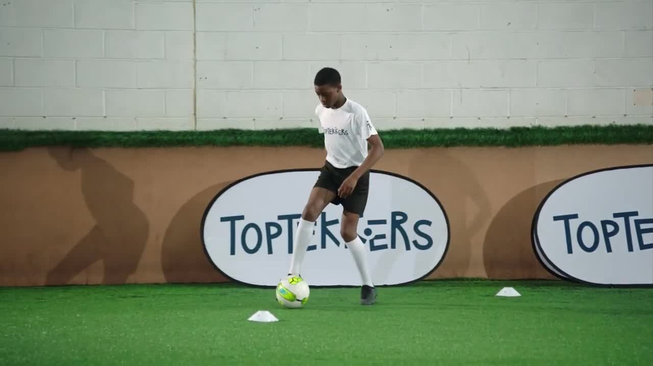 Zig Zag Dribbling Tutorial on TopTekkers ⚽️