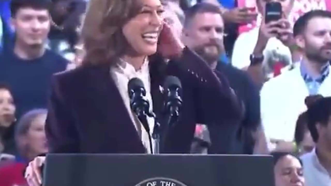 Kamala Harris gets booed off stage in embarrassing attempt