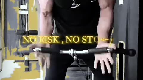 Biceps curls with machine