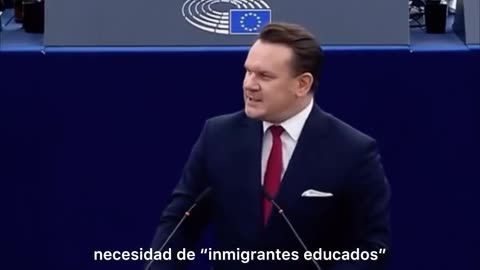 Dominik Tarczyńsk y presiones a su país para aceptar inmigrantes ilegales: