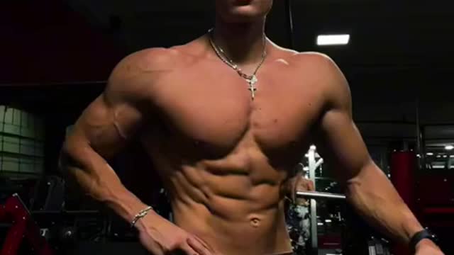 Zyzz-Shredded vs lean