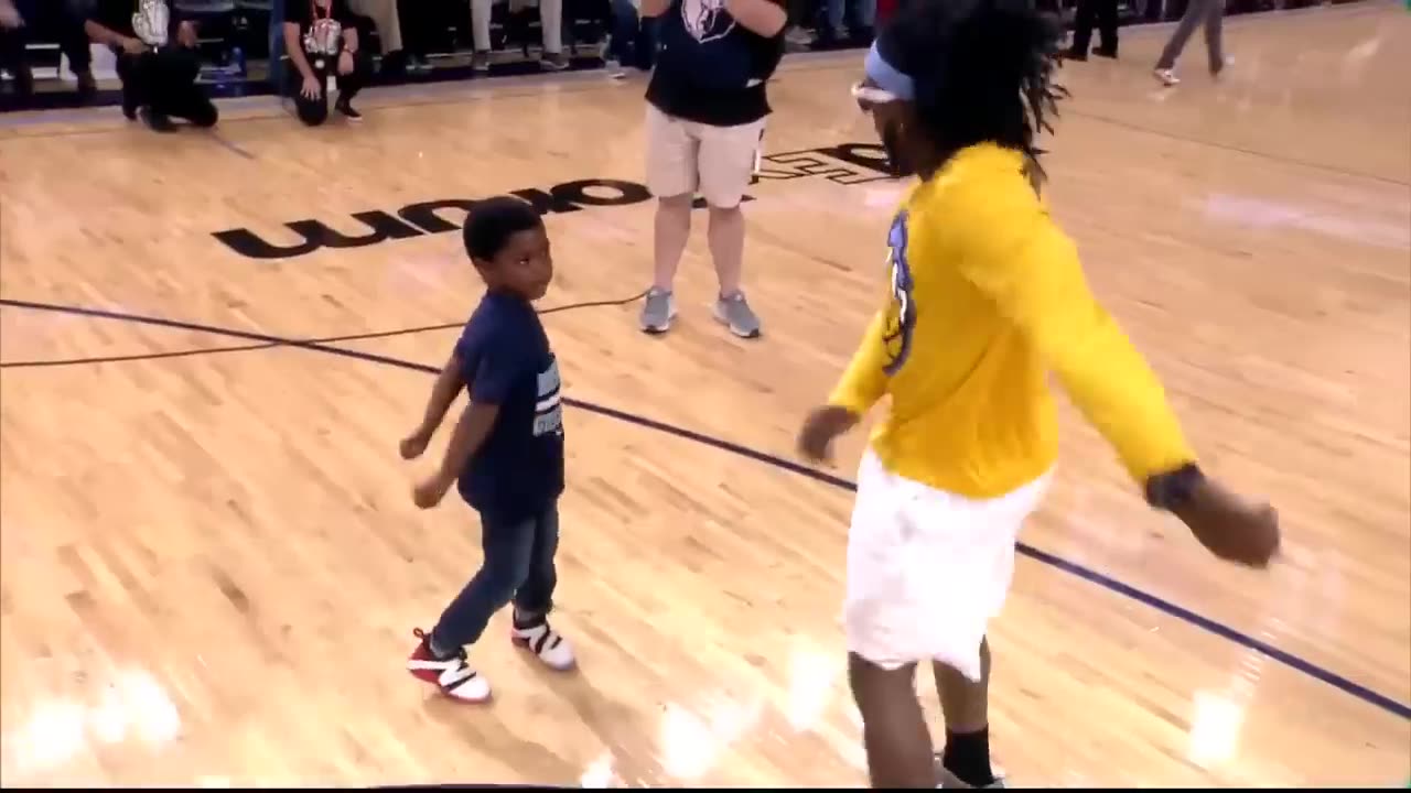 Best Of INCREDIBLE Kids Dunk Contest Moments