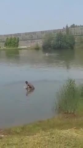 Polish woman shocked when she sees a Migrant in Katowice.