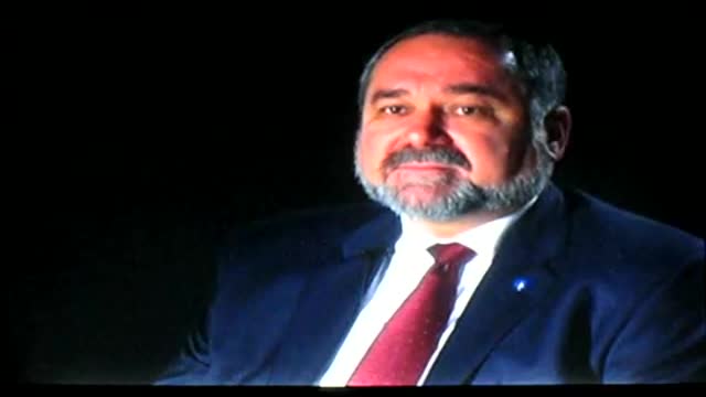 Ex-CIA Officer- Robert Steele tells it like it is. Part 1 of 2