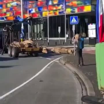 Mainstream media companies hit by the Dutch farmers