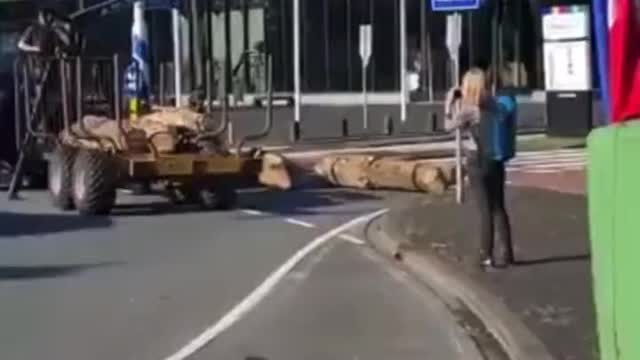 Mainstream media companies hit by the Dutch farmers