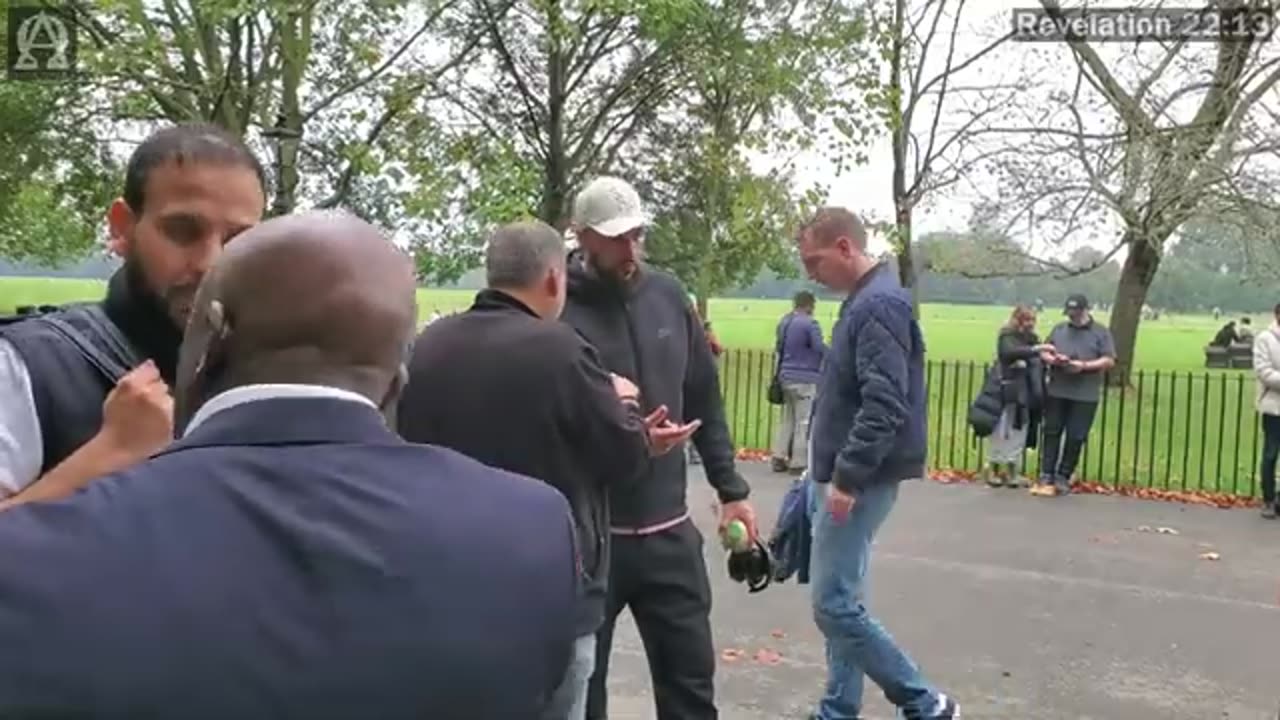 Speakers Corner - Orlando Talks To Confused New Age, Muslims And Atheists