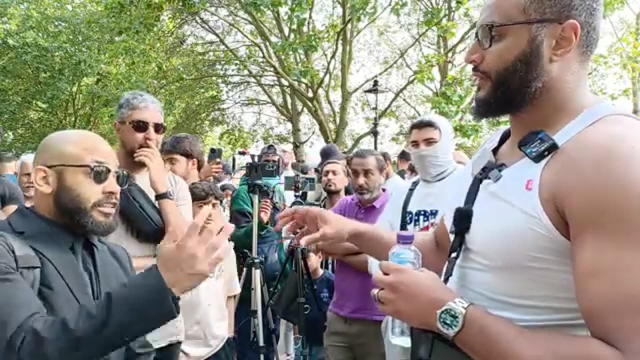 M.Hijabc gives up and runs away from Jude the American Preacher