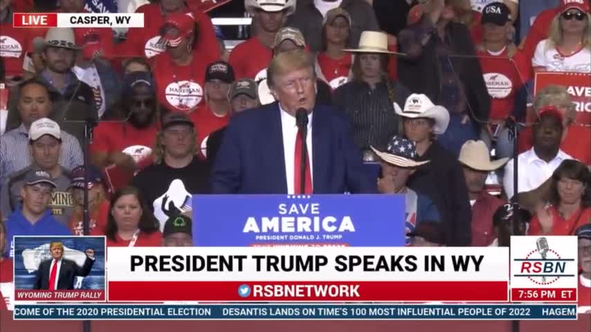 Crowd Goes Crazy After Trump's Patriotic Mic Drop