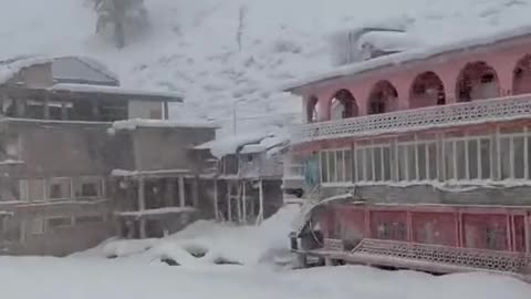 Snowfall Season Start in Malamjabba and Kalam in Swat Valley.
