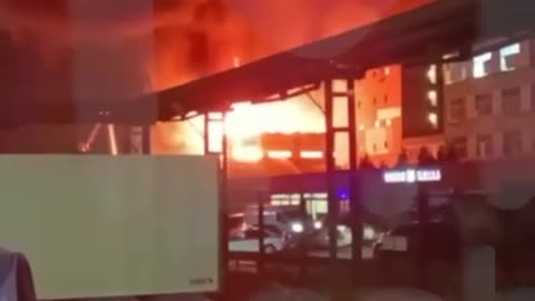 🔥👀 Aparinki, Moscow region, warehouse on fire with area of 5,000 m2.