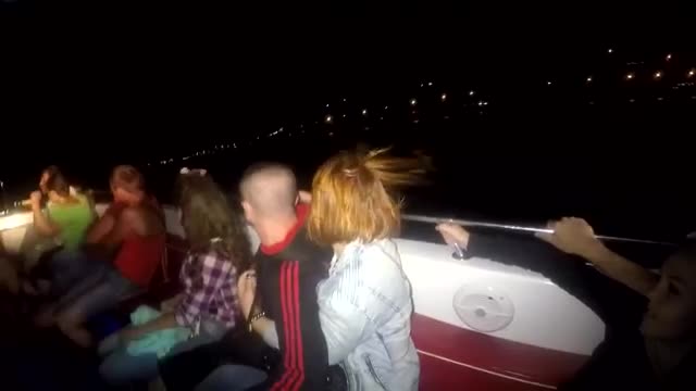Extreme on the boat stealth 777. Class, you have not seen this.