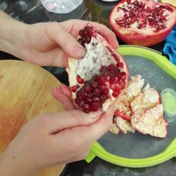 What a delicious pomegranate.