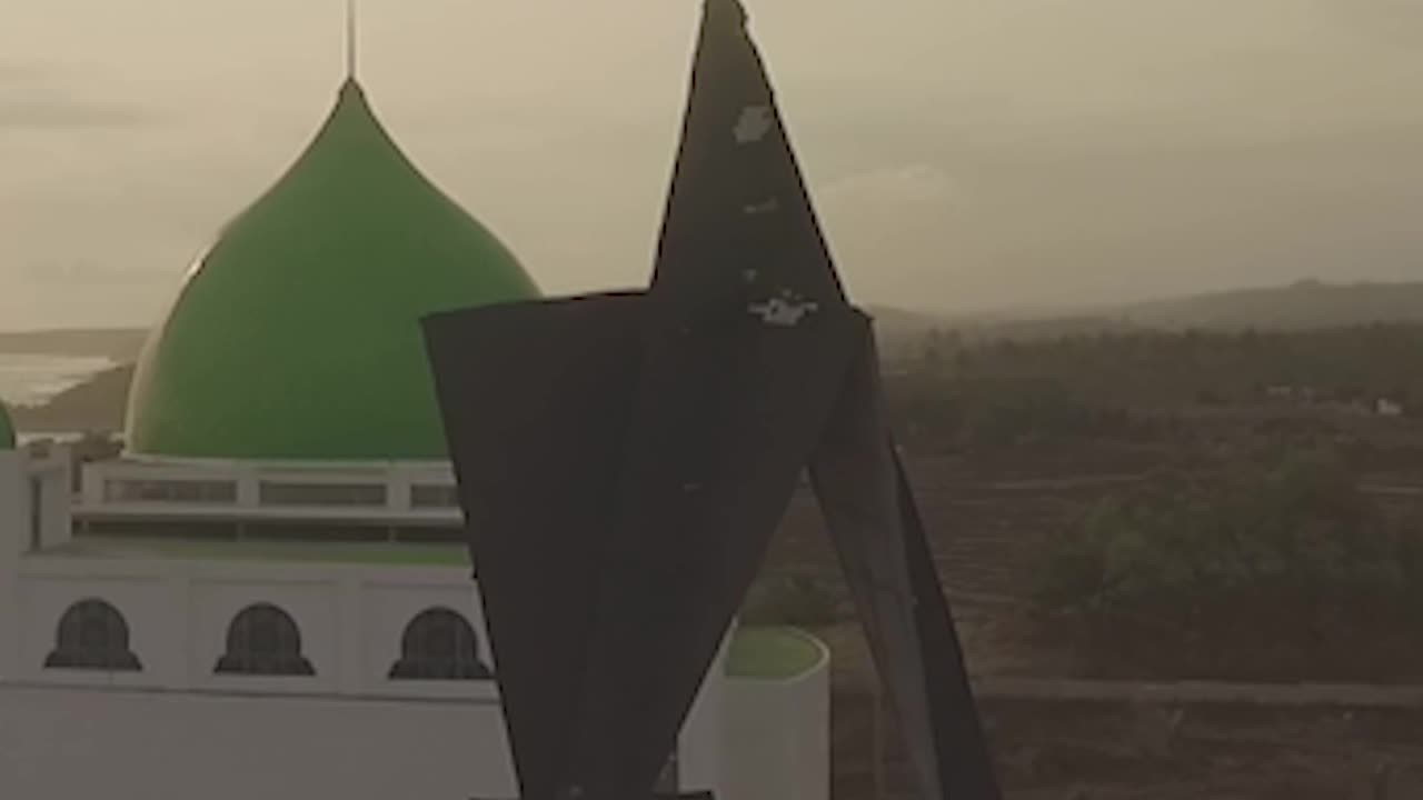 He who withdraws from the Islamic community as much as a hand-span