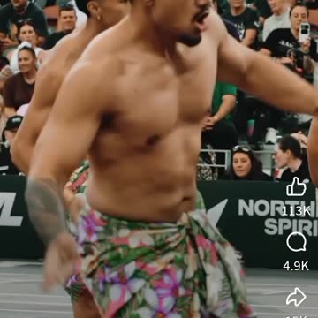 🤸🏾‍♀️🤸🏾‍♀️