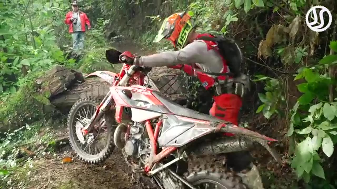 Nowhere To Go Motocross Crashes Vol 4