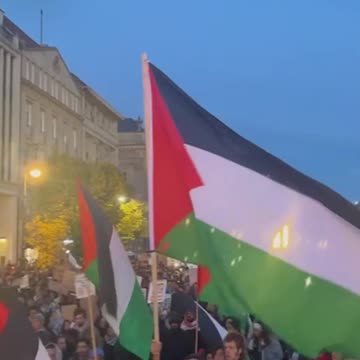 ►🚨▶◾️🇮🇱⚔️🇵🇸Berlin: massive protests erupt for the fourth consecutive week in solidarity with Gaza