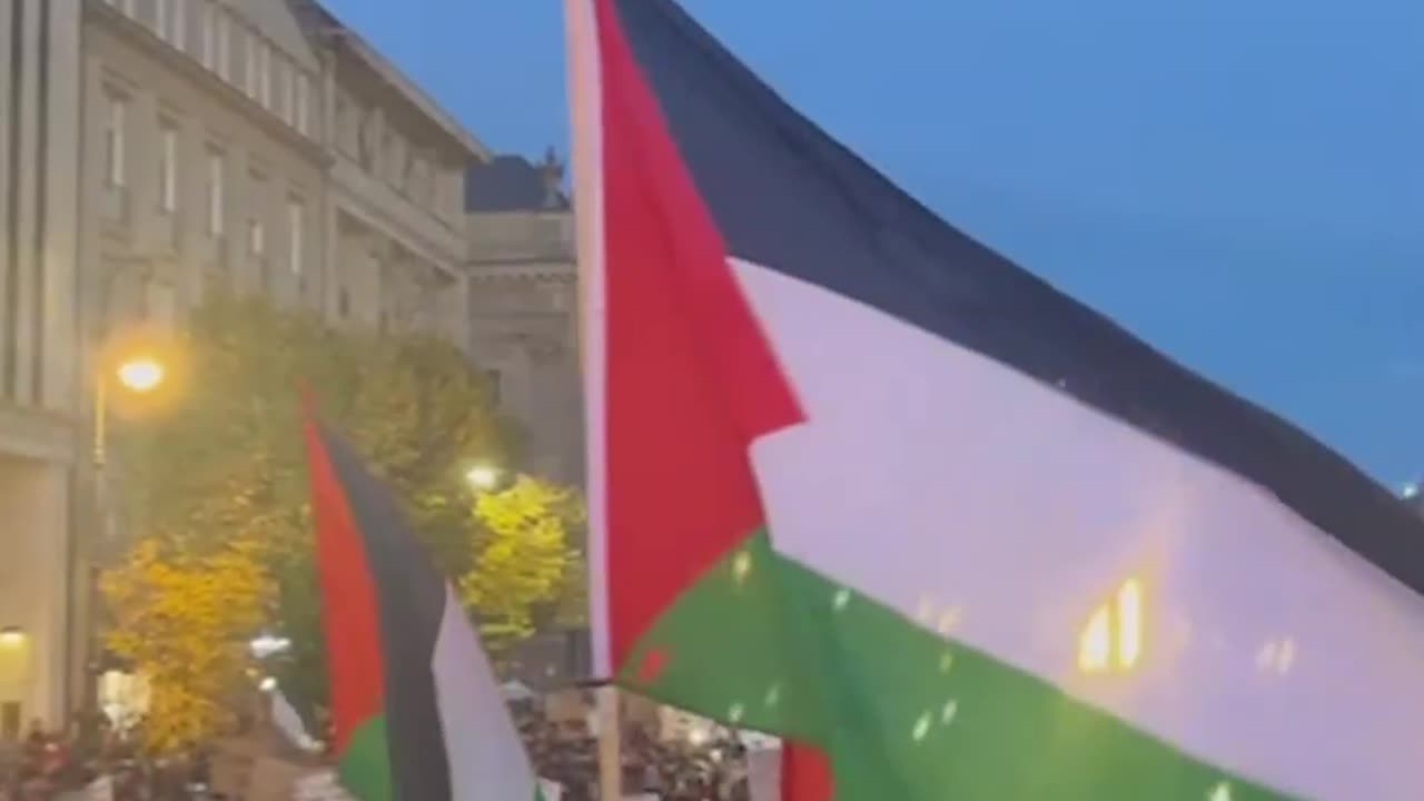 ►🚨▶◾️🇮🇱⚔️🇵🇸Berlin: massive protests erupt for the fourth consecutive week in solidarity with Gaza