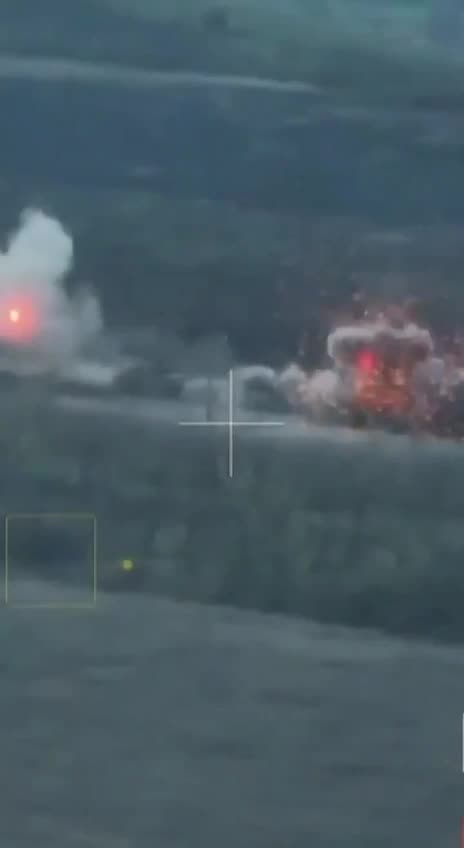 🔥💥 Destruction of the advancing Russian column!