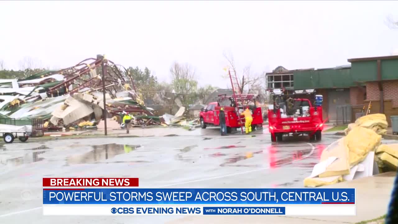 Powerful storms sweep across South, Central U.S