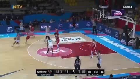 Coach Schuck Basketball TV - FIBA Women’s Sideline Out Of Bounds