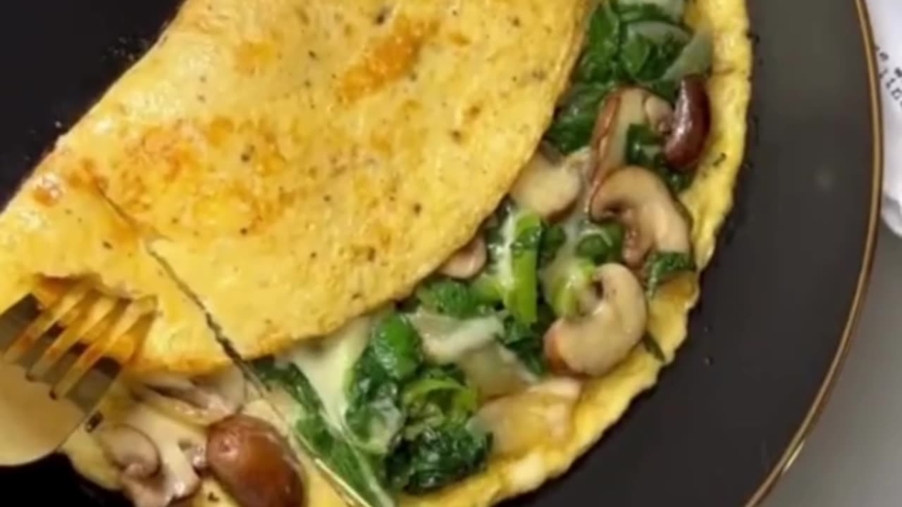 Cheesy omelette