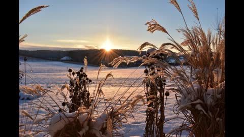 ♫ Soothing Relaxing Piano Music ♫ Watching Sunrise In Winter (Album: Snow And Piano)