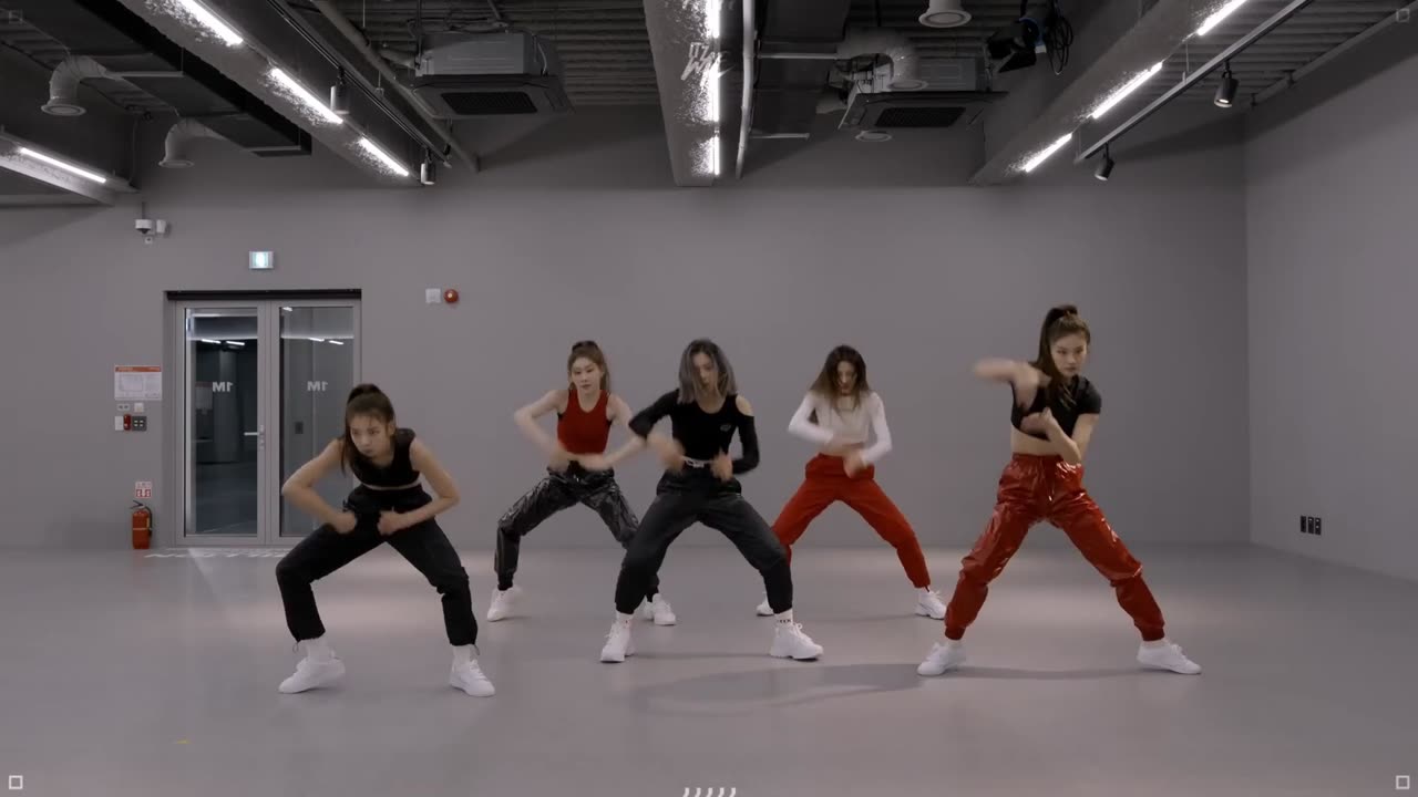 Itzy - Wannabe (Dance Practice)