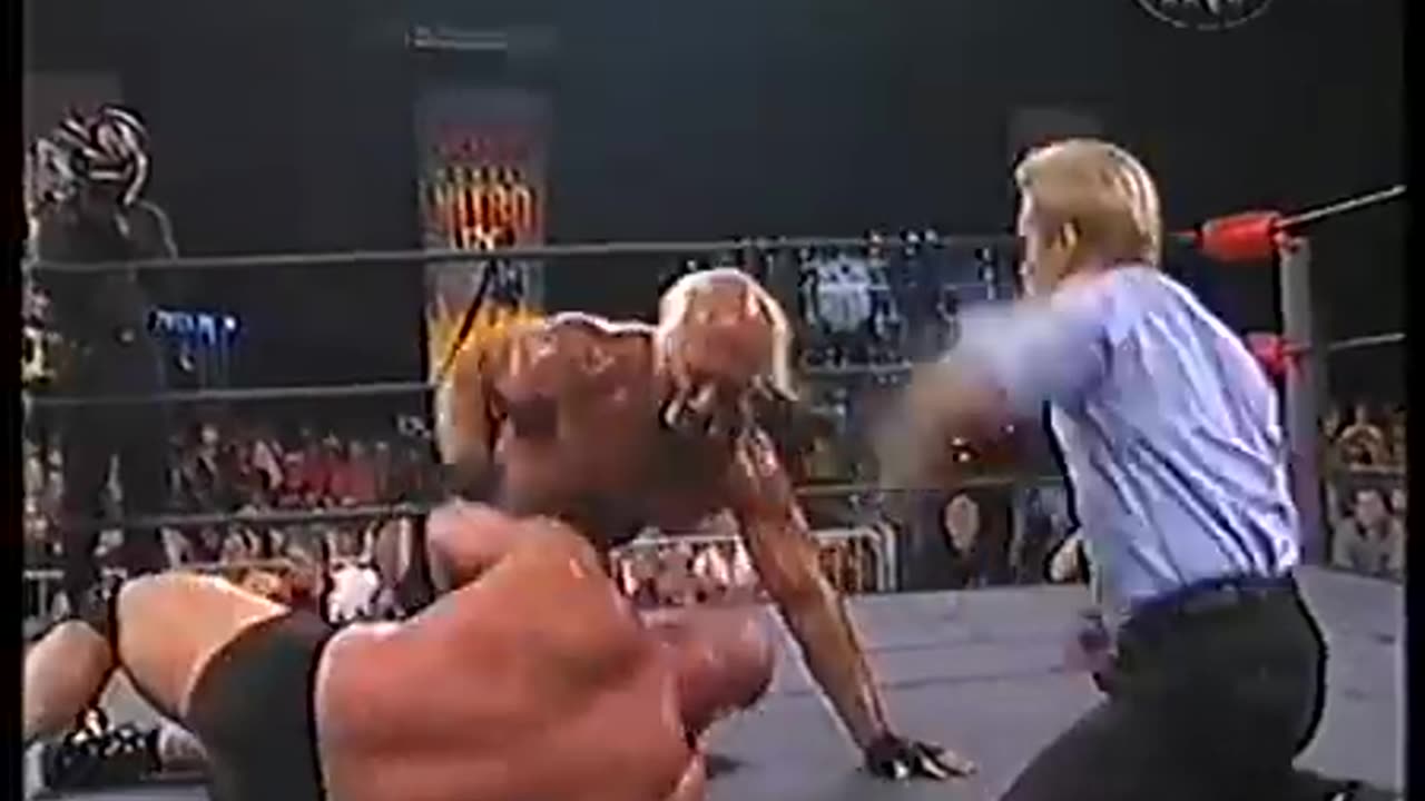 (1998.07.06) Goldberg vs. Hulk Hogan - WCW
