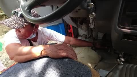 BROKDOWN IN THE PHILIPPINES BACK COUNTRY