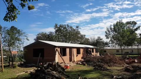 Baubeginn im Siedlungsgebiet - Paraguay Hausbau [El Paraiso Verde]