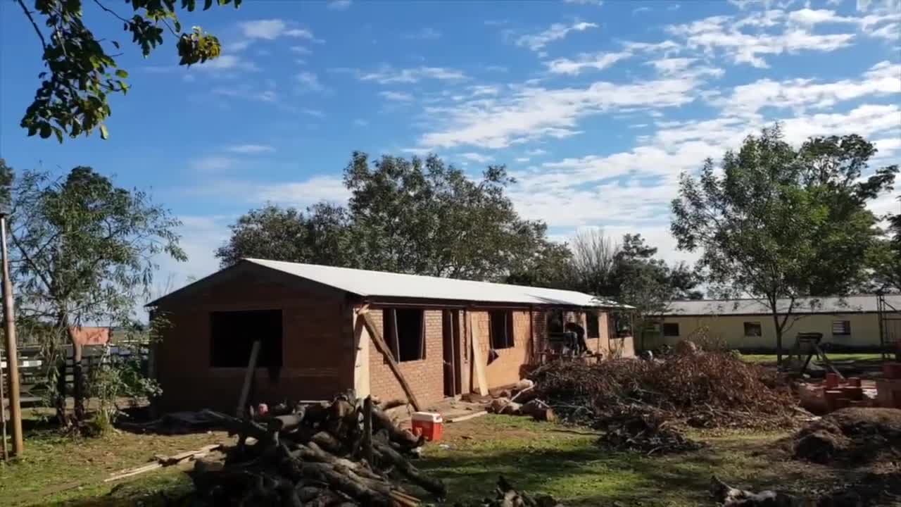 Baubeginn im Siedlungsgebiet - Paraguay Hausbau [El Paraiso Verde]