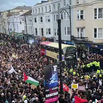 Brighton, UK - What's this about?