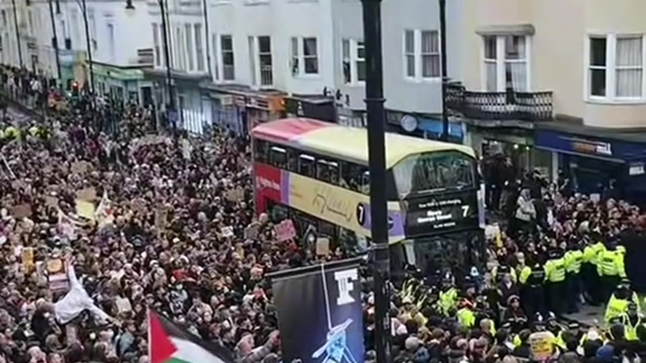 Brighton, UK - What's this about?