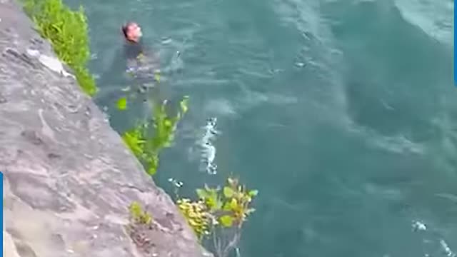 These people were not thinking straight! Suicide is not the answer!!😥ðŸ˜