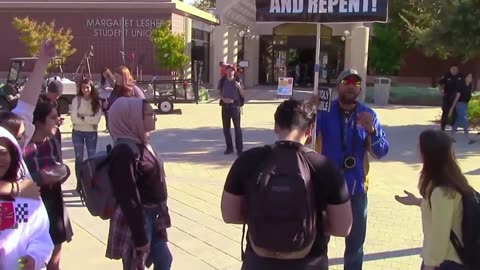 Street Preacher Leaves Muslim Student SPEECHLESS With TRUTH About Jesus