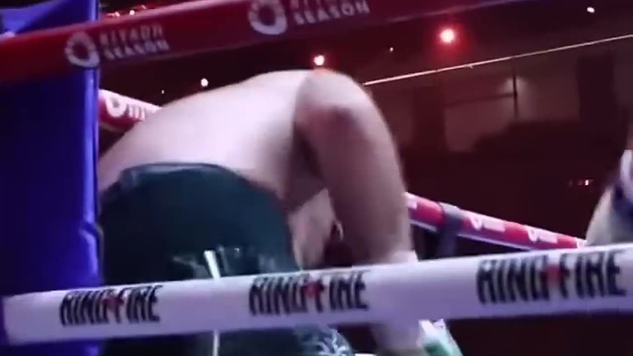 KNOCKDOWN Usyk vs Fury