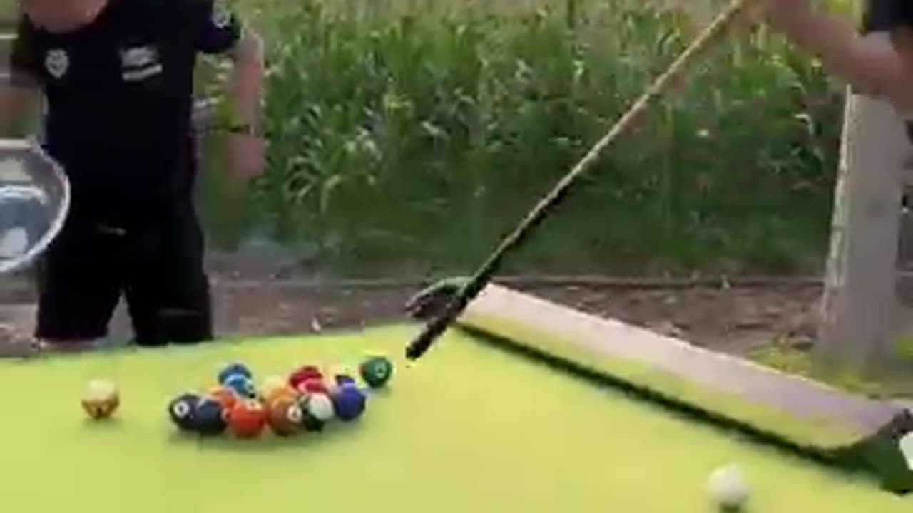 Funny video snooker pool