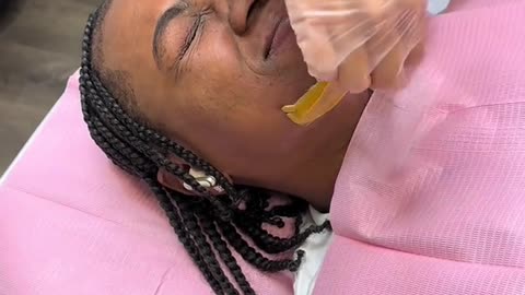 Chin Waxing Using Sexy Smooth Golden Allure Hard Wax by @hausofluxestudios