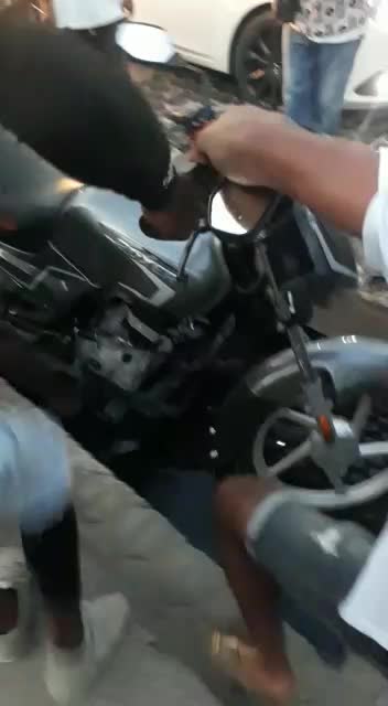 Moto cayó en hueco en Ceballos