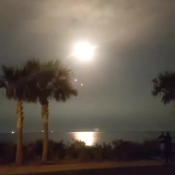Jaw-dropping footage of SpaceX launch from Cape Canaveral