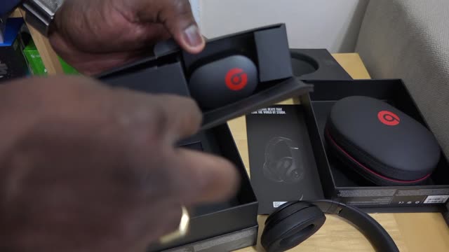 Beats Music Studio Headphones unboxing Limited Edition