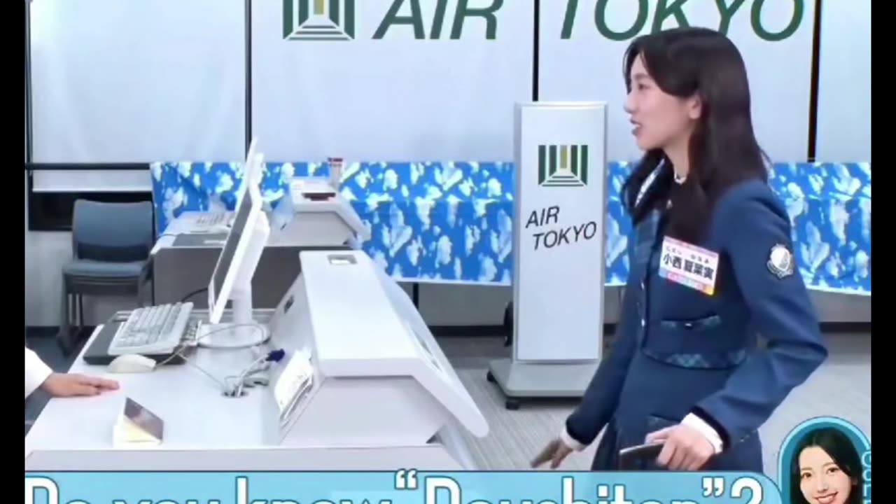 Air Tokyo show funny moment #funny #airport #comedy #viralvideo #laughterchallenge #interview